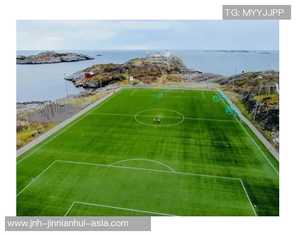 挪威足球场岛上的奇幻旅程与自然风光的完美结合